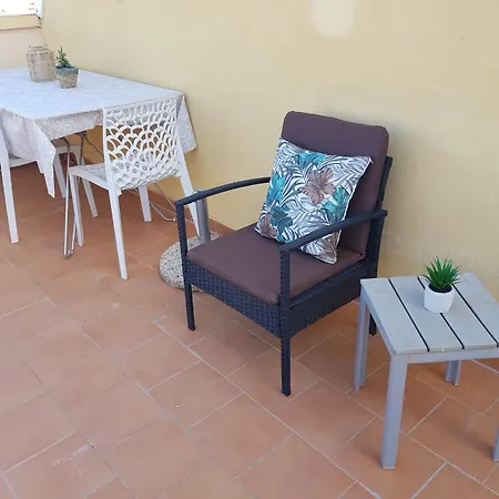 Solarium, Pool & Views In Playa Flamenca Apartment